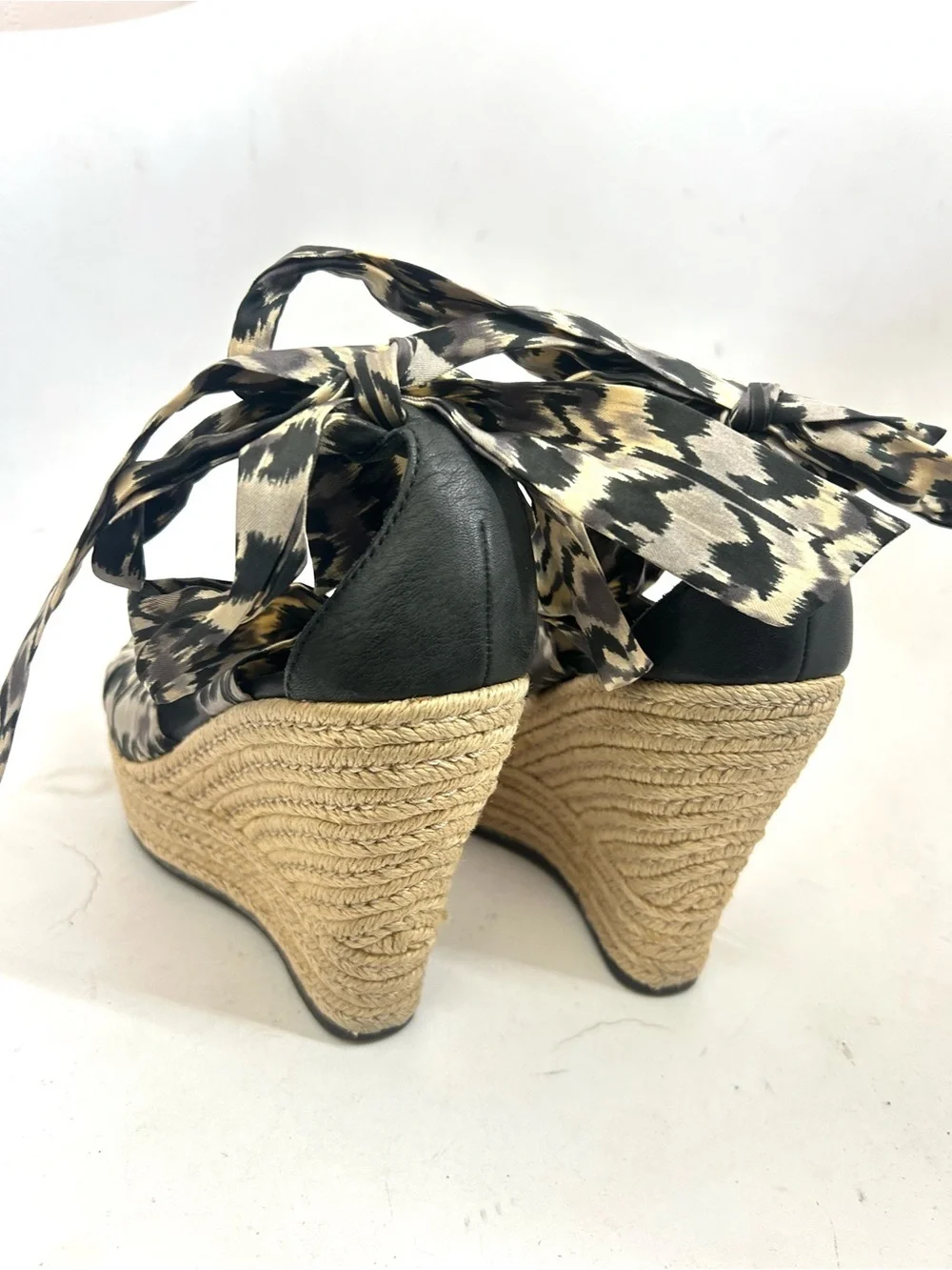 UGG Lucianna Espadrille Wedge Size 6 Platform Ankle Ties
